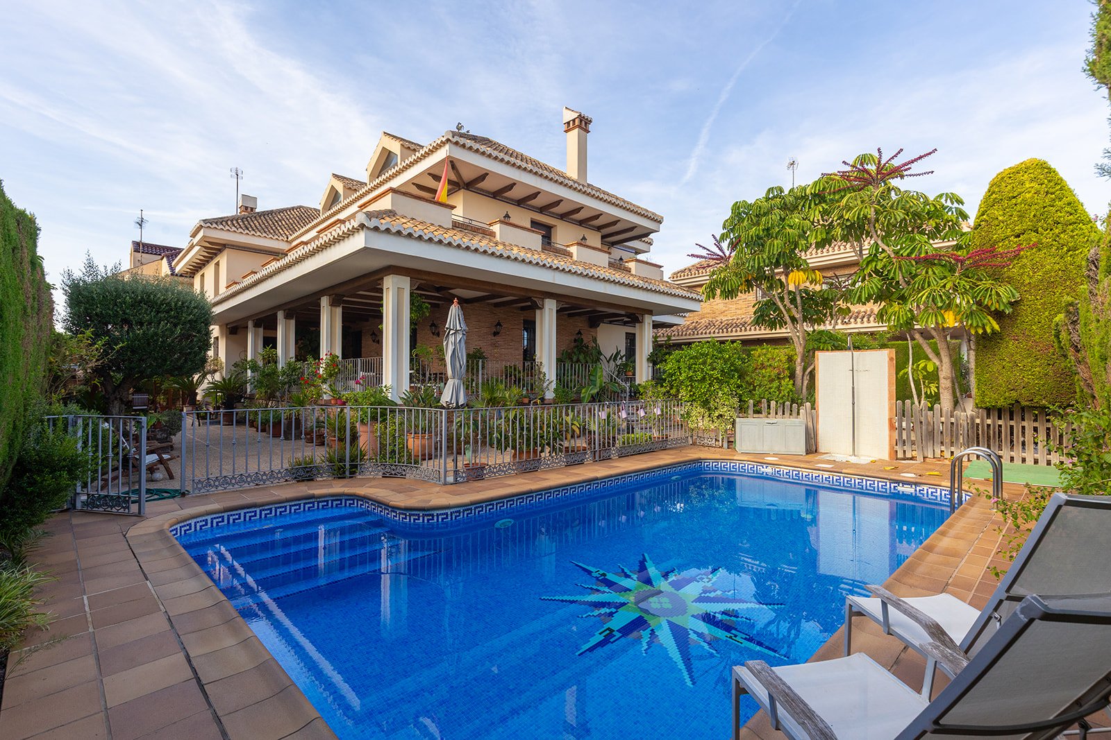 Villa en Torrevieja, Alicante, España 6 dormitorios, 728 m2 No. 139278