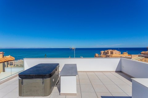 Villa for sale La Mata, Alicante, Spain 5 bedrooms, 230 sq.m. No. 117036 - photo 10