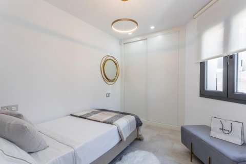 Villa for sale La Mata, Alicante, Spain 5 bedrooms, 230 sq.m. No. 117036 - photo 26
