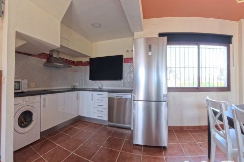 House for sale in El Ronquillo, Seville, Spain 2 bedrooms, 76 sq.m. No. 184960 - photo 8