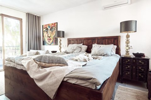 Villa zum Verkauf in Punta Prima, Alicante, Spanien 5 Schlafzimmer, 180 m2 Nr. 146139 - Foto 10