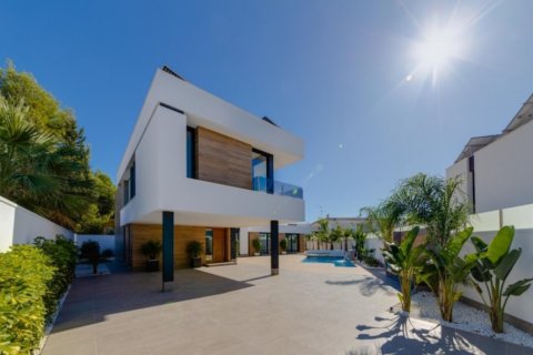 Villa for sale in Ciudad Quesada, Alicante, Spain 4 bedrooms, 220 sq.m. No. 145963 - photo 9