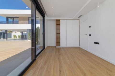 Villa for sale in Ciudad Quesada, Alicante, Spain 4 bedrooms, 220 sq.m. No. 145963 - photo 26