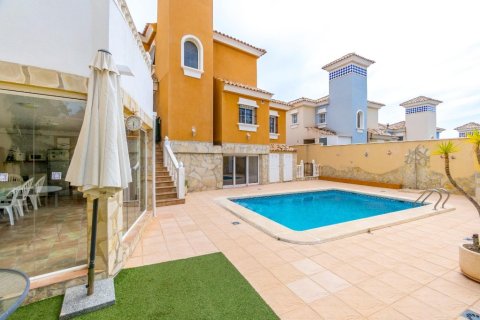 Villa à vendre à Alicante, Espagne, 4 chambres, 253 m2 No. 145965 - photo 30