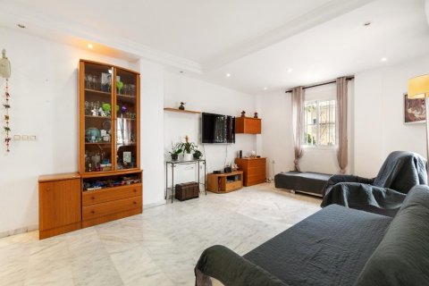 Villa à vendre à Alicante, Espagne, 4 chambres, 253 m2 No. 145965 - photo 3