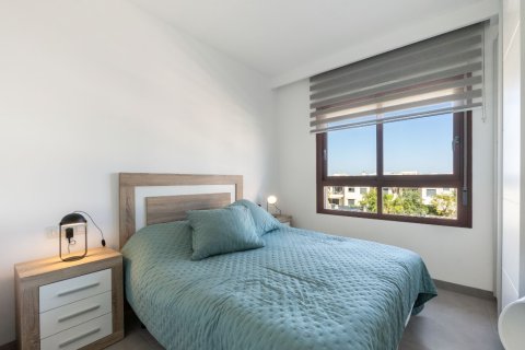Apartamento en venta en Mil Palmeras, Alicante, España 3 dormitorios, 86 m2 No. 145257 - foto 13