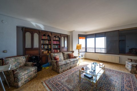 Apartment for sale in Alicante, Spain 1 bedroom, 113 sq.m. No. 165757 - photo 14