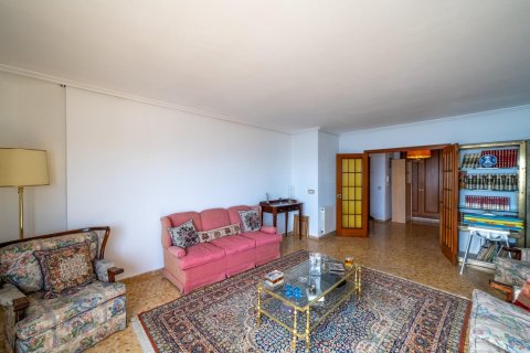 Apartment for sale in Alicante, Spain 1 bedroom, 113 sq.m. No. 165757 - photo 20