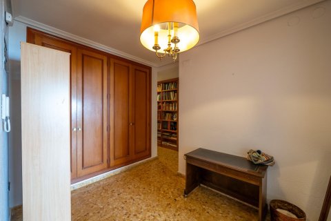 Apartment for sale in Alicante, Spain 1 bedroom, 113 sq.m. No. 165757 - photo 22