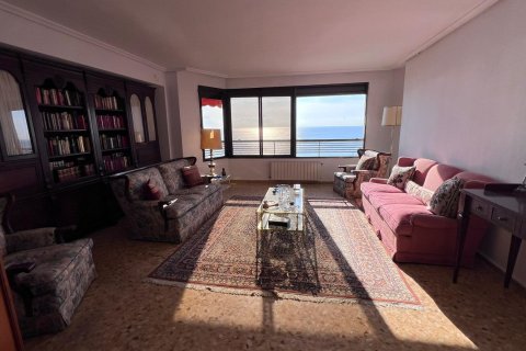 Apartment for sale in Alicante, Spain 1 bedroom, 113 sq.m. No. 165757 - photo 11
