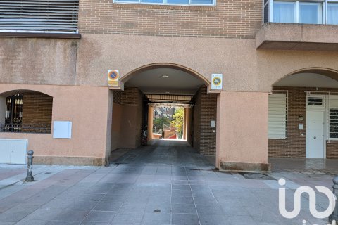 Autotallit myytävänä Torrejon de Ardoz, Madrid, Espanja , 11 m2 No. 185673 - kuva 7