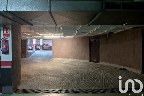 Autotallit myytävänä Torrejon de Ardoz, Madrid, Espanja , 11 m2 No. 185673 - kuva 9
