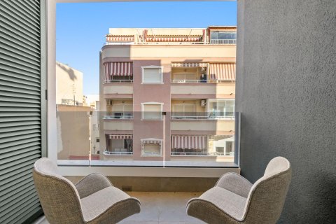 Apartament w Torrevieja, Alicante, Hiszpania 2 sypialnie, 82 mkw. nr 194253 – zdjęcie 11