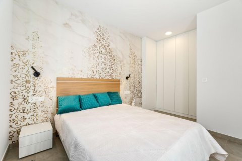 Apartament w Torrevieja, Alicante, Hiszpania 2 sypialnie, 82 mkw. nr 194253 – zdjęcie 13