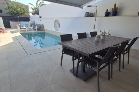 Kaupunkipientalo myytävänä San Pedro del Pinatar, Murcia, Espanja, 3 makuuhuonetta, 108 m2 No. 194251 - kuva 4