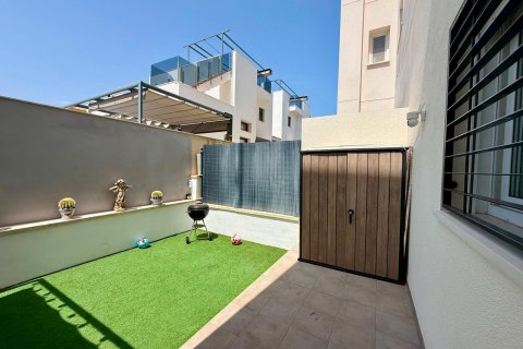 Apartament w Torrevieja, Alicante, Hiszpania 2 sypialnie, 81 mkw. nr 194252 – zdjęcie 22