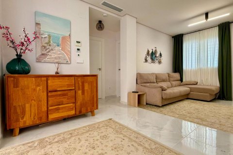 Apartament w Torrevieja, Alicante, Hiszpania 2 sypialnie, 81 mkw. nr 194252 – zdjęcie 9
