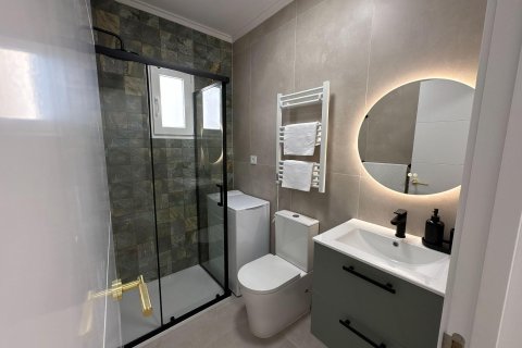 Apartament w Torrevieja, Alicante, Hiszpania 2 sypialnie, 50 mkw. nr 194254 – zdjęcie 22