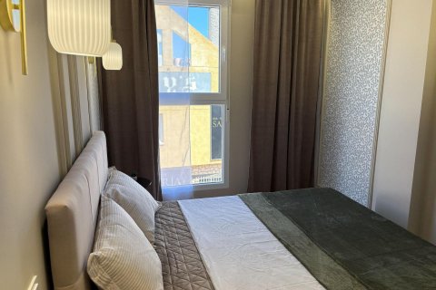 Apartament w Torrevieja, Alicante, Hiszpania 2 sypialnie, 50 mkw. nr 194254 – zdjęcie 14