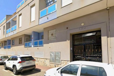 Apartament w Torrevieja, Alicante, Hiszpania 2 sypialnie, 50 mkw. nr 194254 – zdjęcie 30