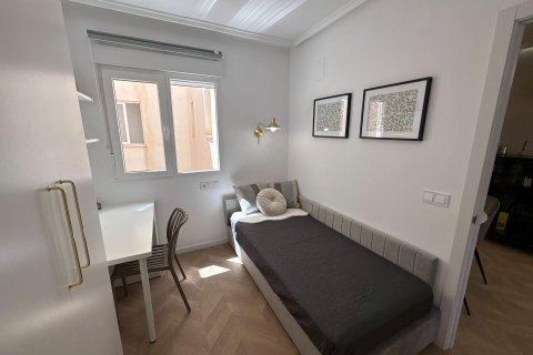 Apartament w Torrevieja, Alicante, Hiszpania 2 sypialnie, 50 mkw. nr 194254 – zdjęcie 20