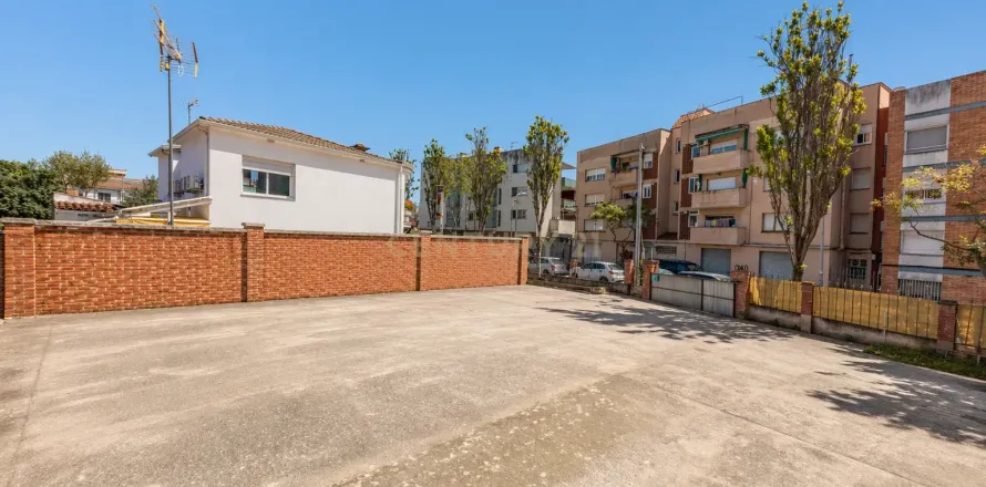 Parcela en Parets del Vallès, Barcelona, España No. 166902