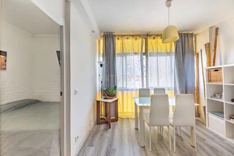 Квартира в Барселона, Испания 2 спальни, 79м2 №166899