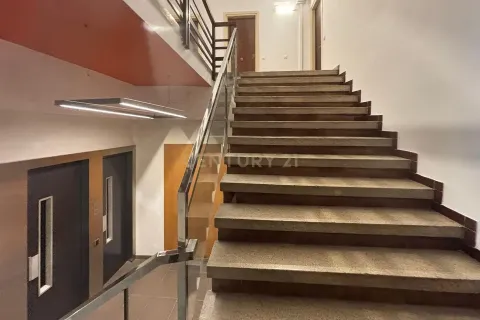 Wohnung zum Verkauf in Barcelona, Spanien 4 Schlafzimmer, 96 m2 Nr. 166905 - Foto 23
