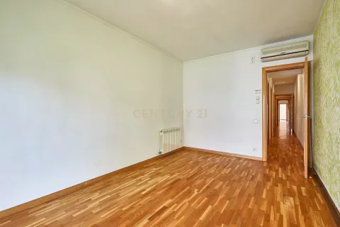 Wohnung zum Verkauf in Barcelona, Spanien 4 Schlafzimmer, 96 m2 Nr. 166905 - Foto 5