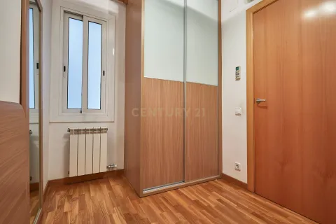 Wohnung zum Verkauf in Barcelona, Spanien 4 Schlafzimmer, 96 m2 Nr. 166905 - Foto 11