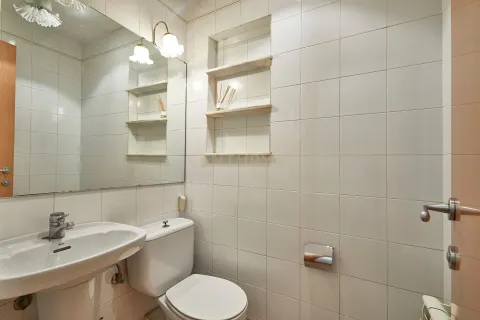 Wohnung zum Verkauf in Barcelona, Spanien 4 Schlafzimmer, 96 m2 Nr. 166905 - Foto 10