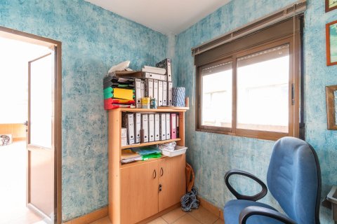 Liikekiinteistö myytävänä Torrevieja, Alicante, Espanja , 143 m2 No. 190381 - kuva 20