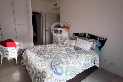 Lägenhet till salu i Estepona, Malaga, Spanien 3 sovrum, 146 kvm. Nr. 159862 - foto 15