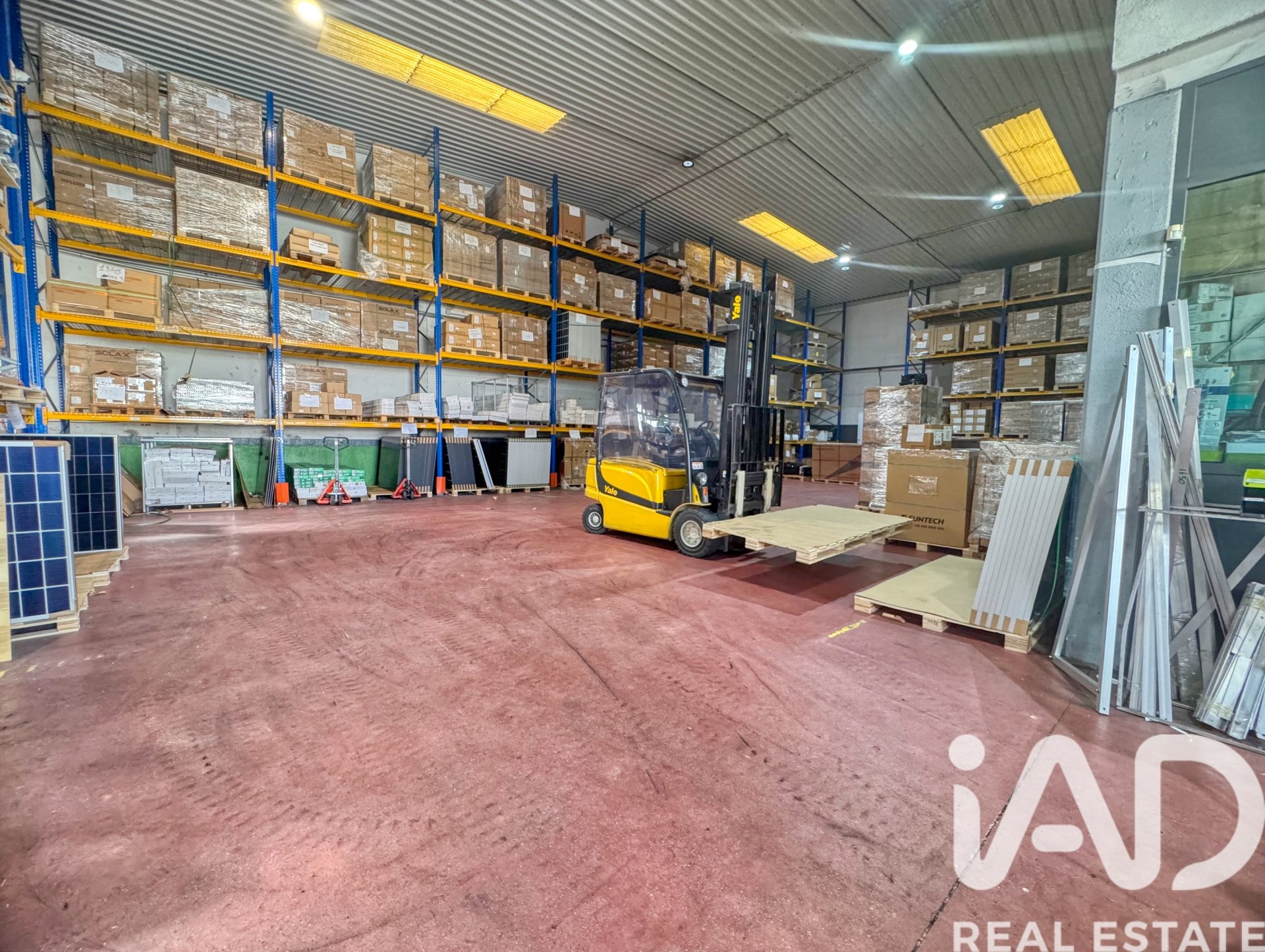 Commercial property à Mostoles, Madrid, Espagne 1227 m2 No. 173046