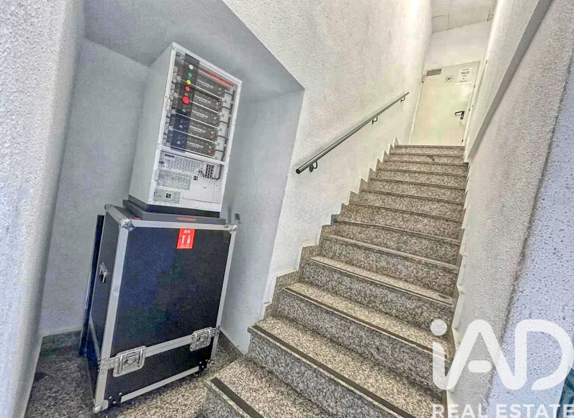 Commercial property à Mostoles, Madrid, Espagne 1227 m2 No. 173046