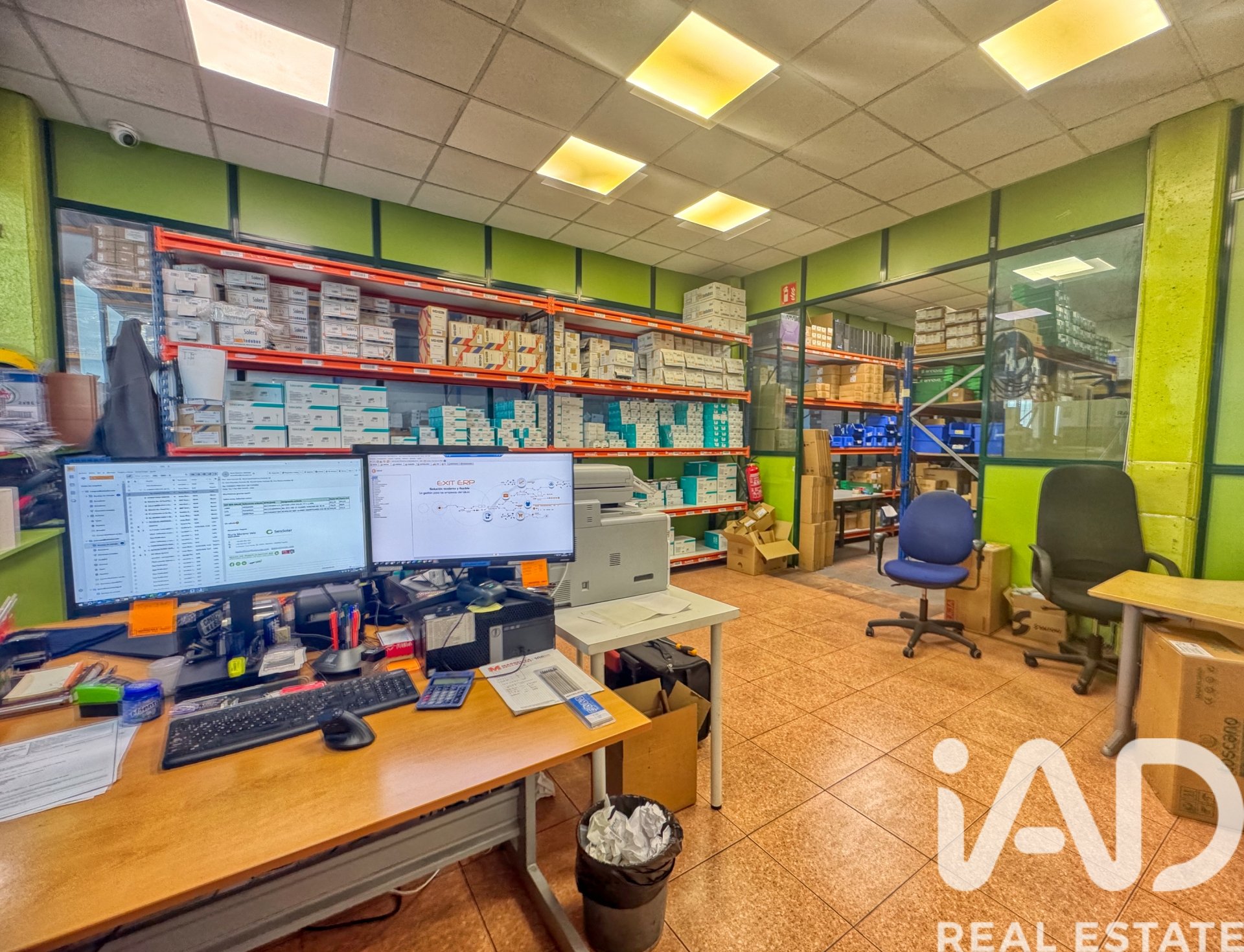 Commercial property à Mostoles, Madrid, Espagne 1227 m2 No. 173046