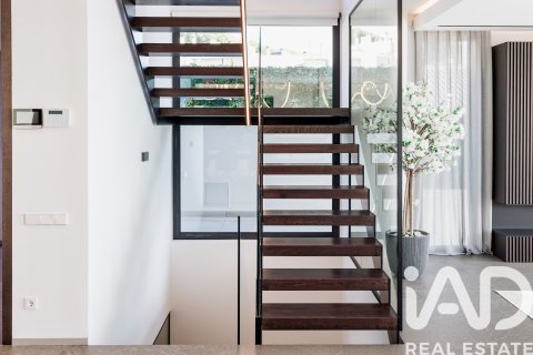 House à vendre à Barcelona, Espagne, 6 chambres, 710.98 m2 No. 173045 - photo 11