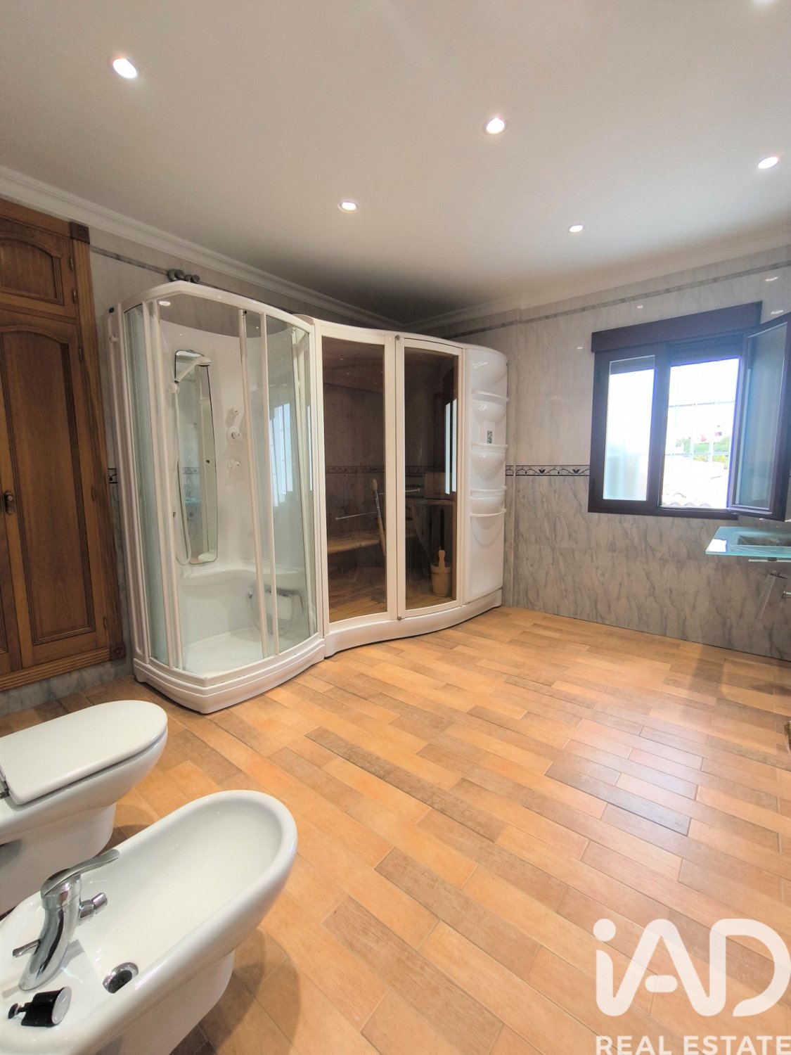 House à Isla Cristina, Huelva, Espagne 5 chambres, 685 m2 No. 172510