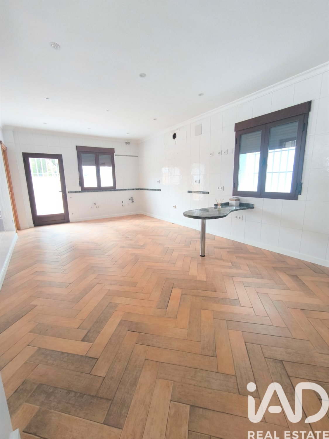 House à Isla Cristina, Huelva, Espagne 5 chambres, 685 m2 No. 172510