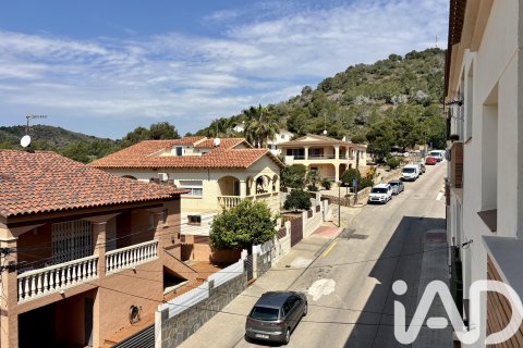 Radhus till salu i Roda de Berà, Tarragona, Spanien 3 sovrum, 139 kvm. Nr. 172508 - foto 2
