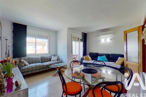 Radhus till salu i Roda de Berà, Tarragona, Spanien 3 sovrum, 139 kvm. Nr. 172508 - foto 18
