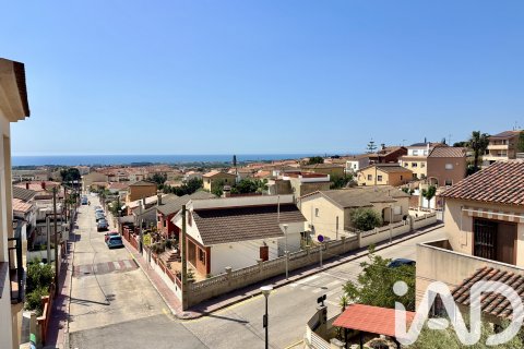 Villetta a schiera a Roda de Berà, Tarragona, Spagna 3 camere da letto, 139 mq. N° 172508