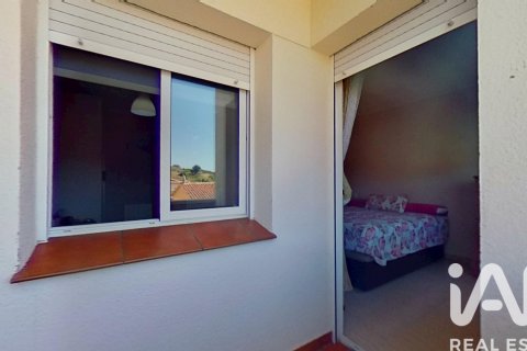 Radhus till salu i Roda de Berà, Tarragona, Spanien 3 sovrum, 139 kvm. Nr. 172508 - foto 27