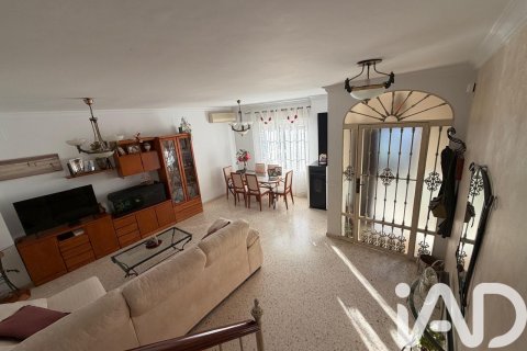 Townhouse for sale in Lepe, Huelva, Spain 4 bedrooms, 117.36 sq.m. No. 172514 - photo 18