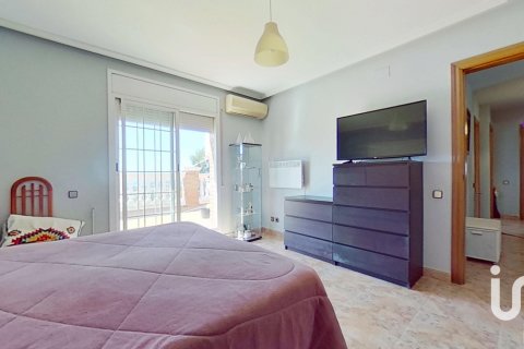 Talo myytävänä El Vendrell, Tarragona, Espanja, 5 makuuhuonetta, 222 m2 No. 153501 - kuva 17