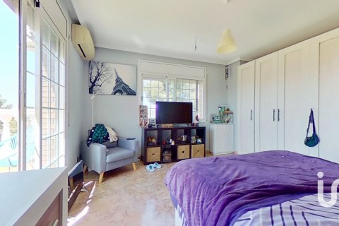 Talo myytävänä El Vendrell, Tarragona, Espanja, 5 makuuhuonetta, 222 m2 No. 153501 - kuva 27