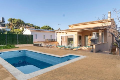 Talo myytävänä Lloret de Mar, Girona, Espanja, 7 makuuhuonetta, 321 m2 No. 177157 - kuva 14