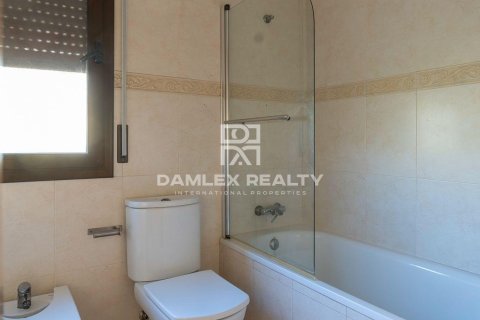 Talo myytävänä Lloret de Mar, Girona, Espanja, 7 makuuhuonetta, 321 m2 No. 177157 - kuva 8