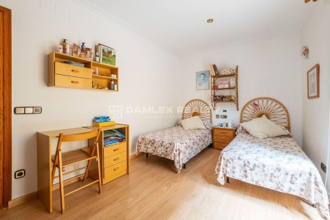 Talo myytävänä Platja D'aro, Girona, Espanja, 4 makuuhuonetta, 363 m2 No. 177159 - kuva 23