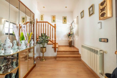 Talo myytävänä Platja D'aro, Girona, Espanja, 4 makuuhuonetta, 363 m2 No. 177159 - kuva 9